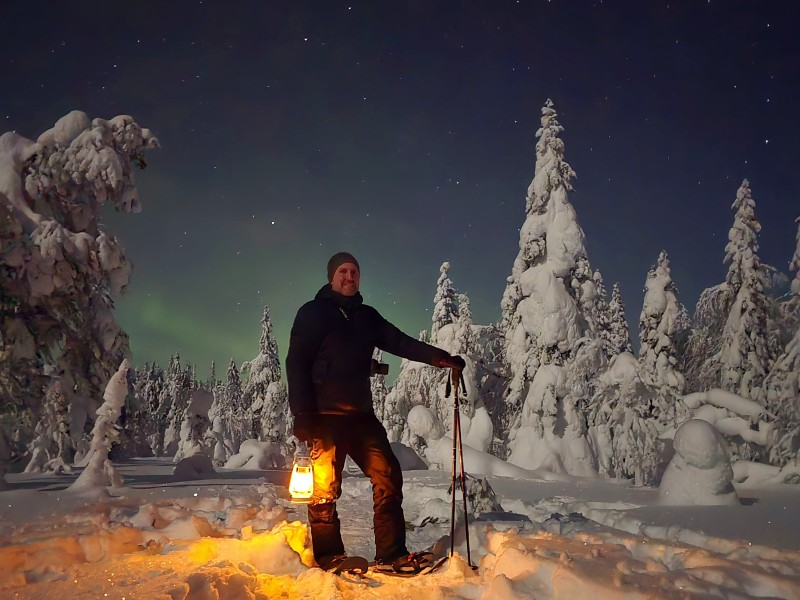 fins-lapland-northern-lights-wilderness