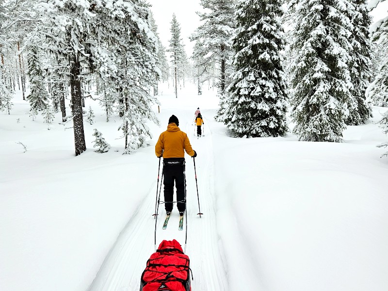 overnight-ski-to-hut